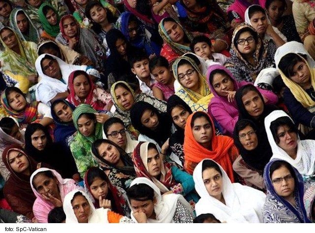 Mlčanie sveta o dráme maloletých pakistanských kresťaniek