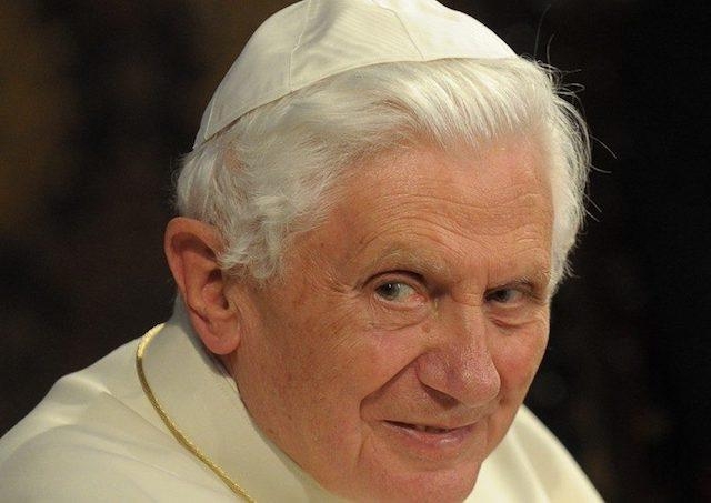 Zomrel emeritný pápež Benedikt XVI.