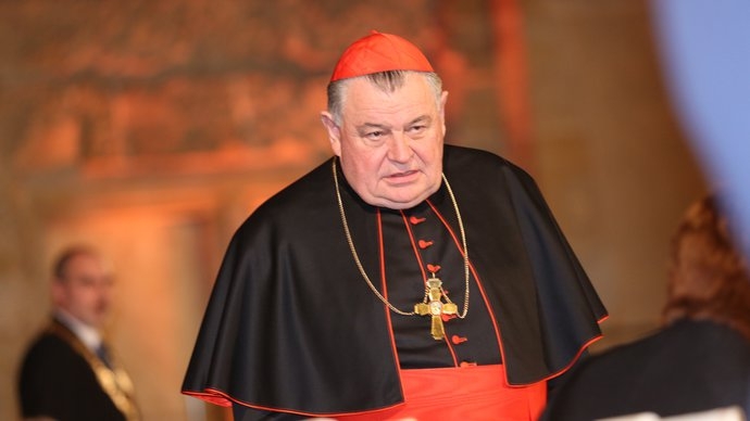 Kardinál D. Duka: Ohrozujeme svoje zdravie v kostole?