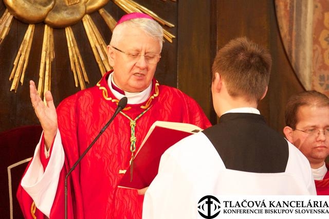 Stanislav Stolárik si pripomína 15. výročie biskupskej vysviacky