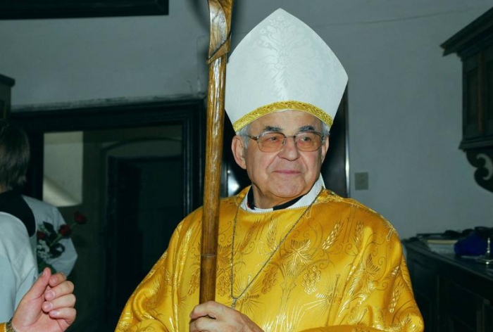 Kardinál Miloslav Vlk podľahol rakovine pľúc