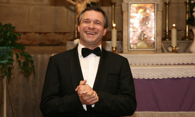 Martin Babjak – hudobný hosť Dňa modlitieb a spoločenstva s Rádiom LUMEN. FOTO: https://www.muranskadlhaluka.sk/