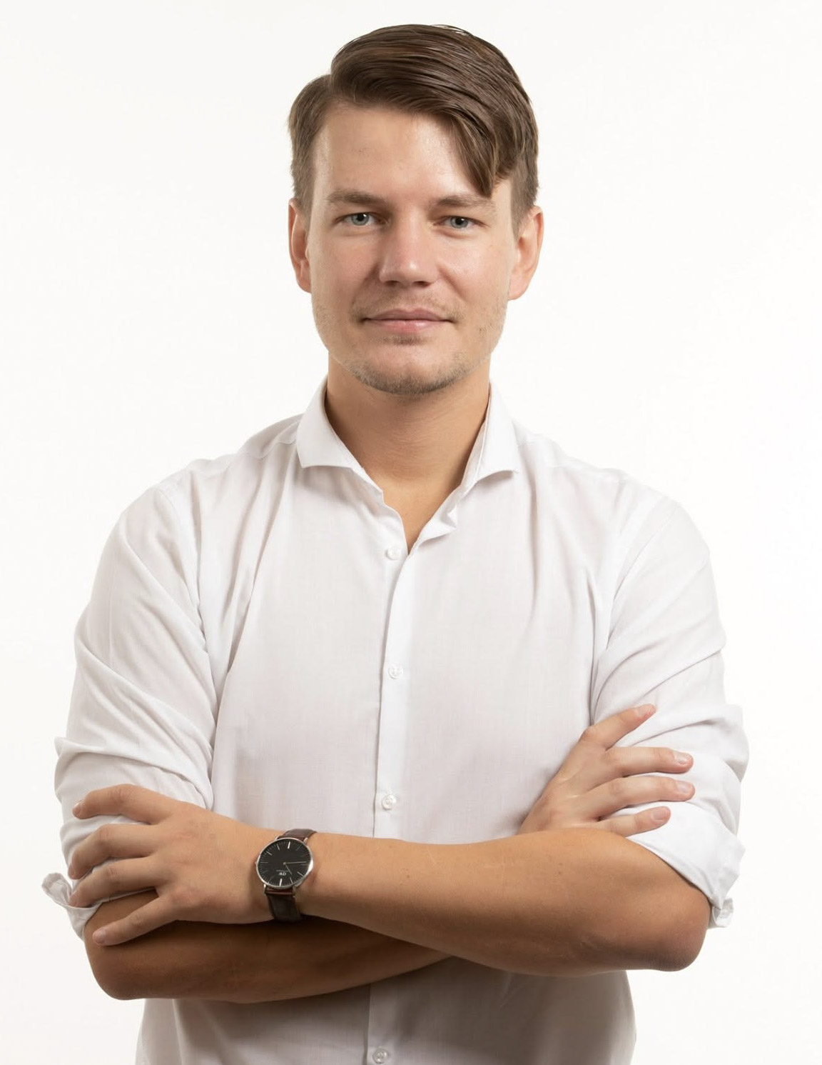 Popoludňajšie stretnutie vo vonkajšom areáli baziliky nám svojím spevom spríjemní Peter Cyprich.