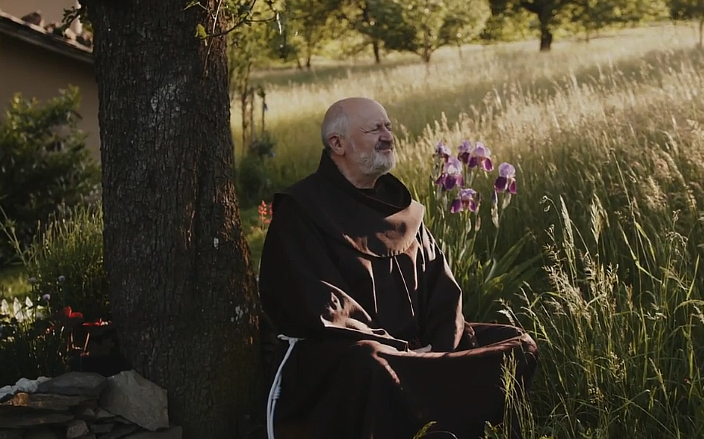 „Viera pre mňa nie je útek pred realitou, ale sila postaviť sa jej čelom,“ vysvetľuje kňaz, ktorý  patrí k vyhľadávaným spovedníkom a kazateľom